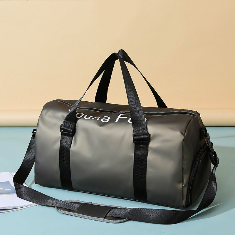Gym Bag with Wet-Dry Separation